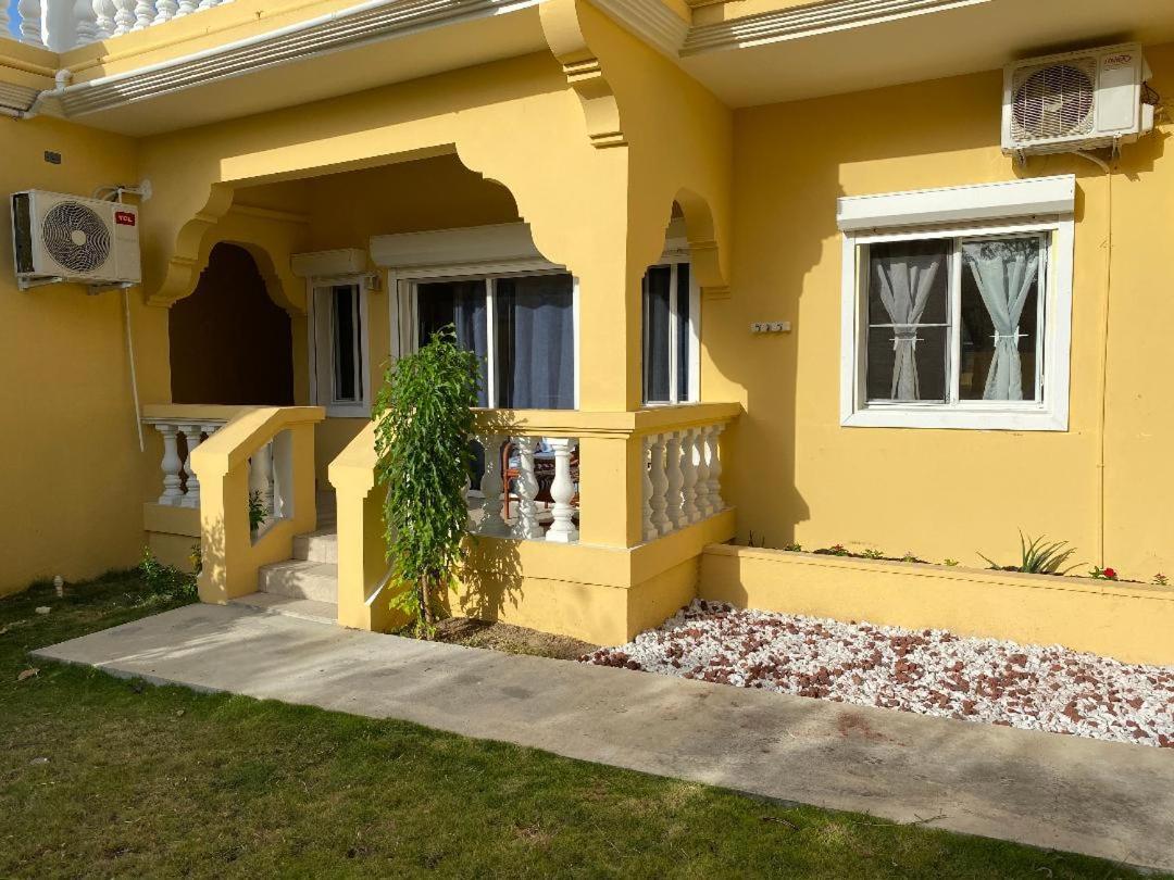 Lovely 2 Bedroom Apartment In Quiet Neighborhood! Philipsburg  Eksteriør billede